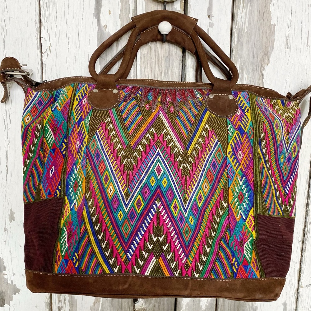 💕2x HP💕🐲 Rare olive green Huipil overnight bag